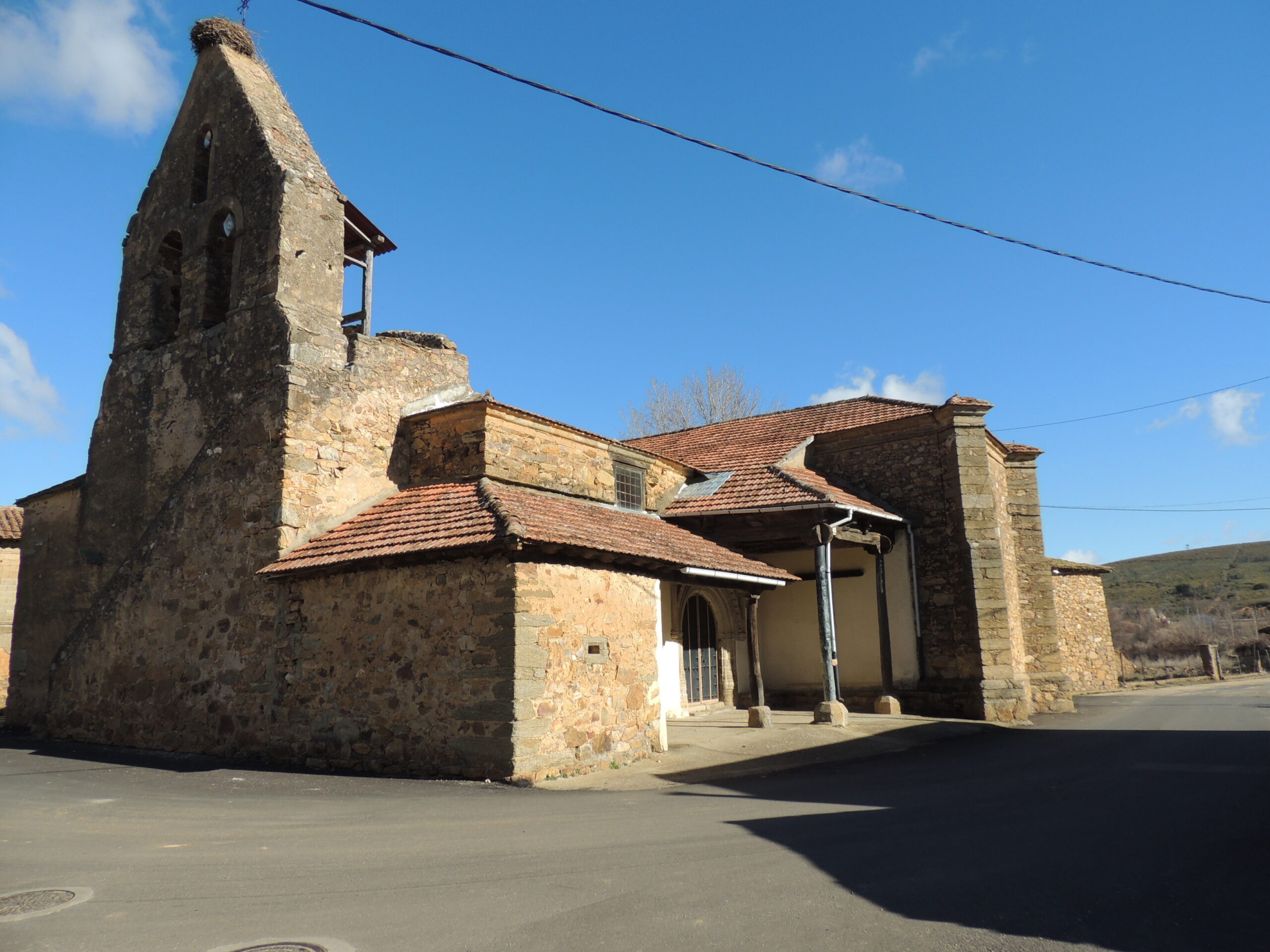 La Iglesia De Cubo De Benavente Renueva Su Tejado - Benavente Digital