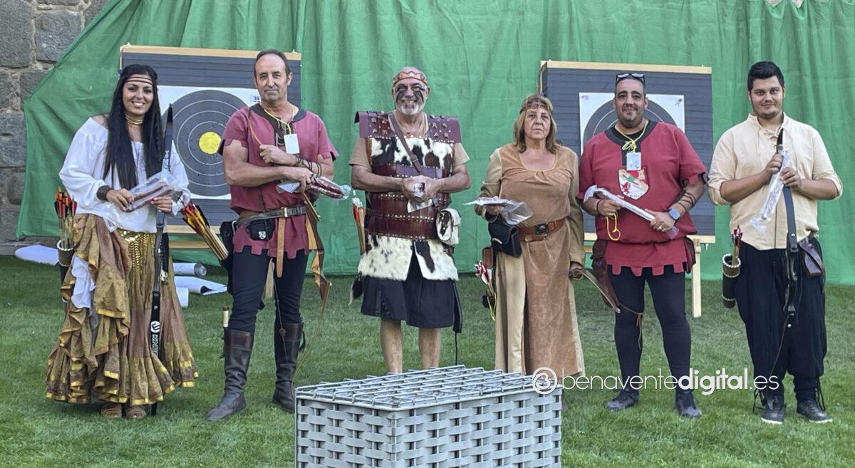 Sara Herrero y Pablo Casado en el podium Ávila
