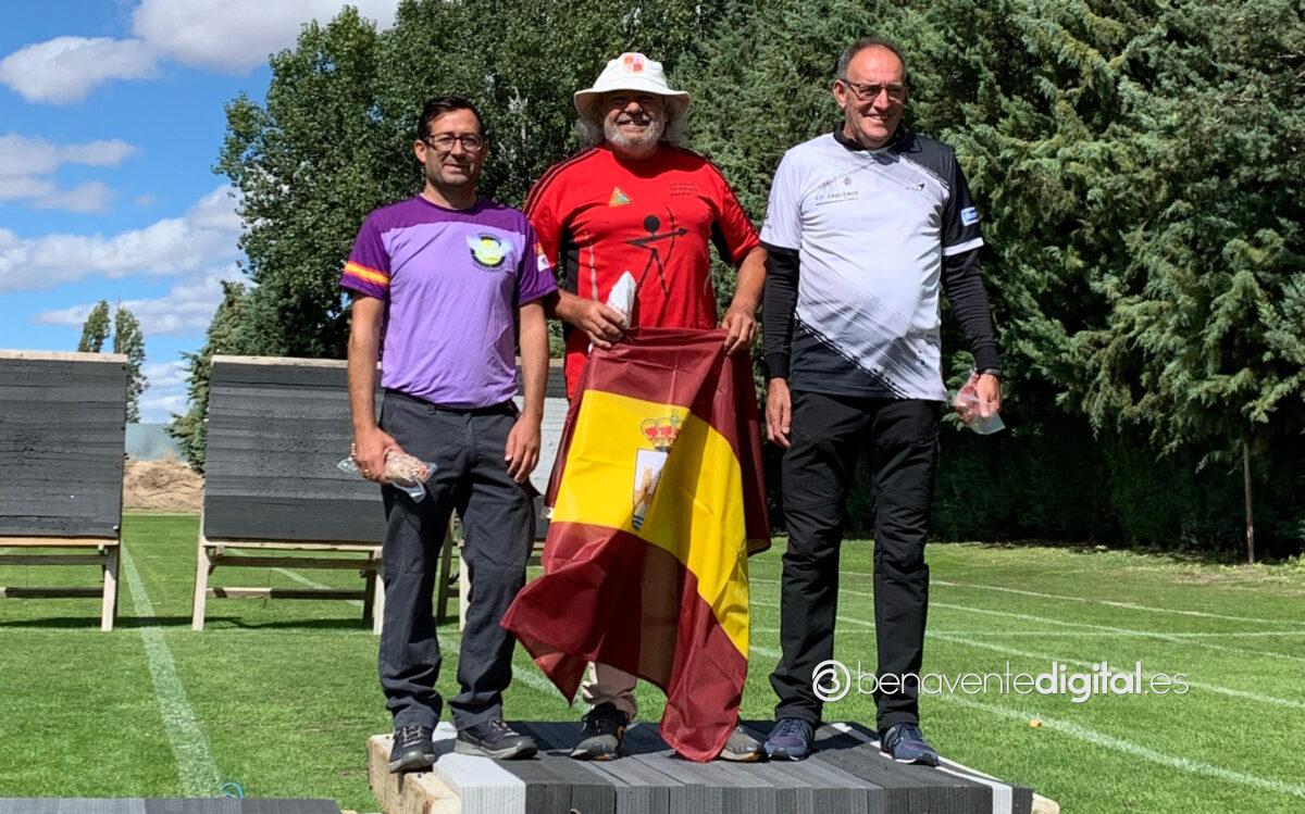 Bernardo Martínez en el podium de Valladolid