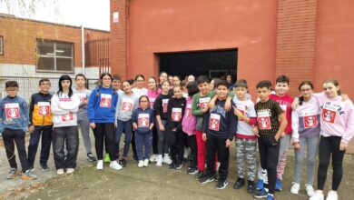 Alumnos del León Felipe antes de participar en la carrera solidaria